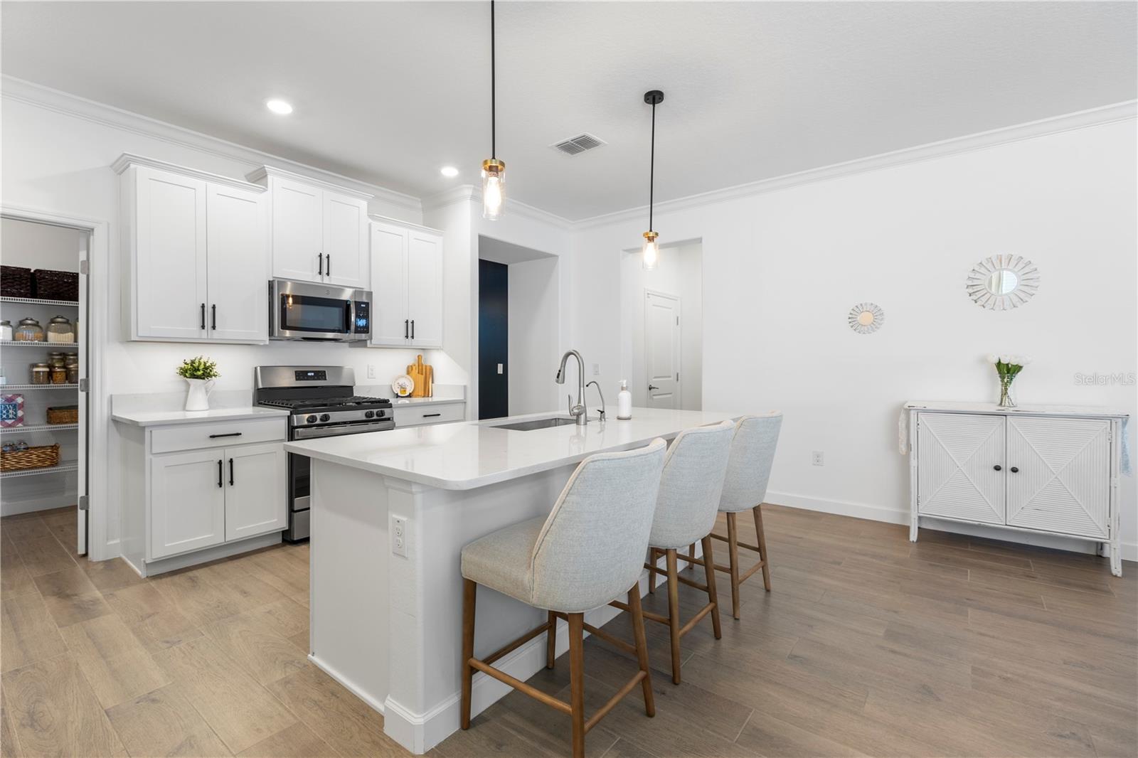 Image 11 of 60 For 17249 Star Banks Street