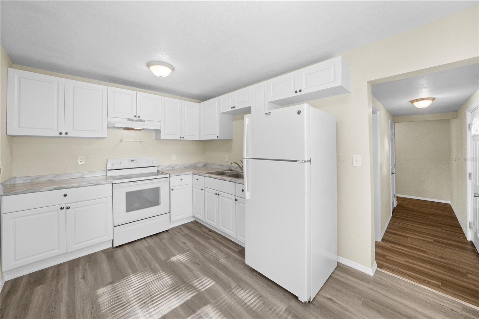 Image 14 of 48 For 601 Newton Avenue S