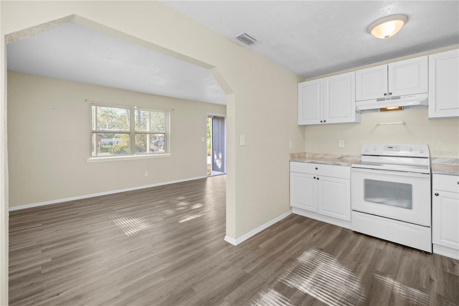 Image 18 of 48 For 601 Newton Avenue S