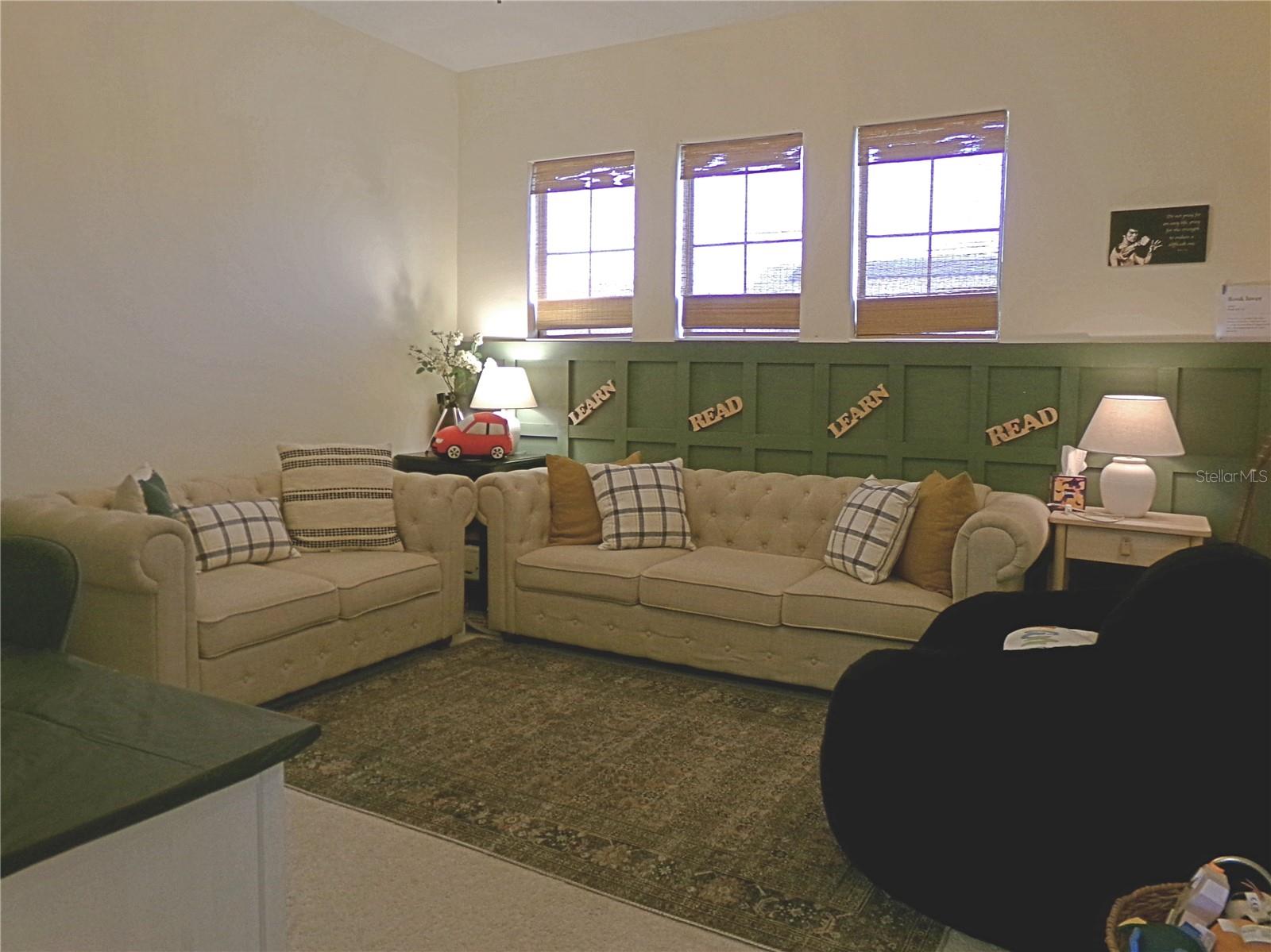 Image 37 of 43 For 11212 Hawks Fern Drive