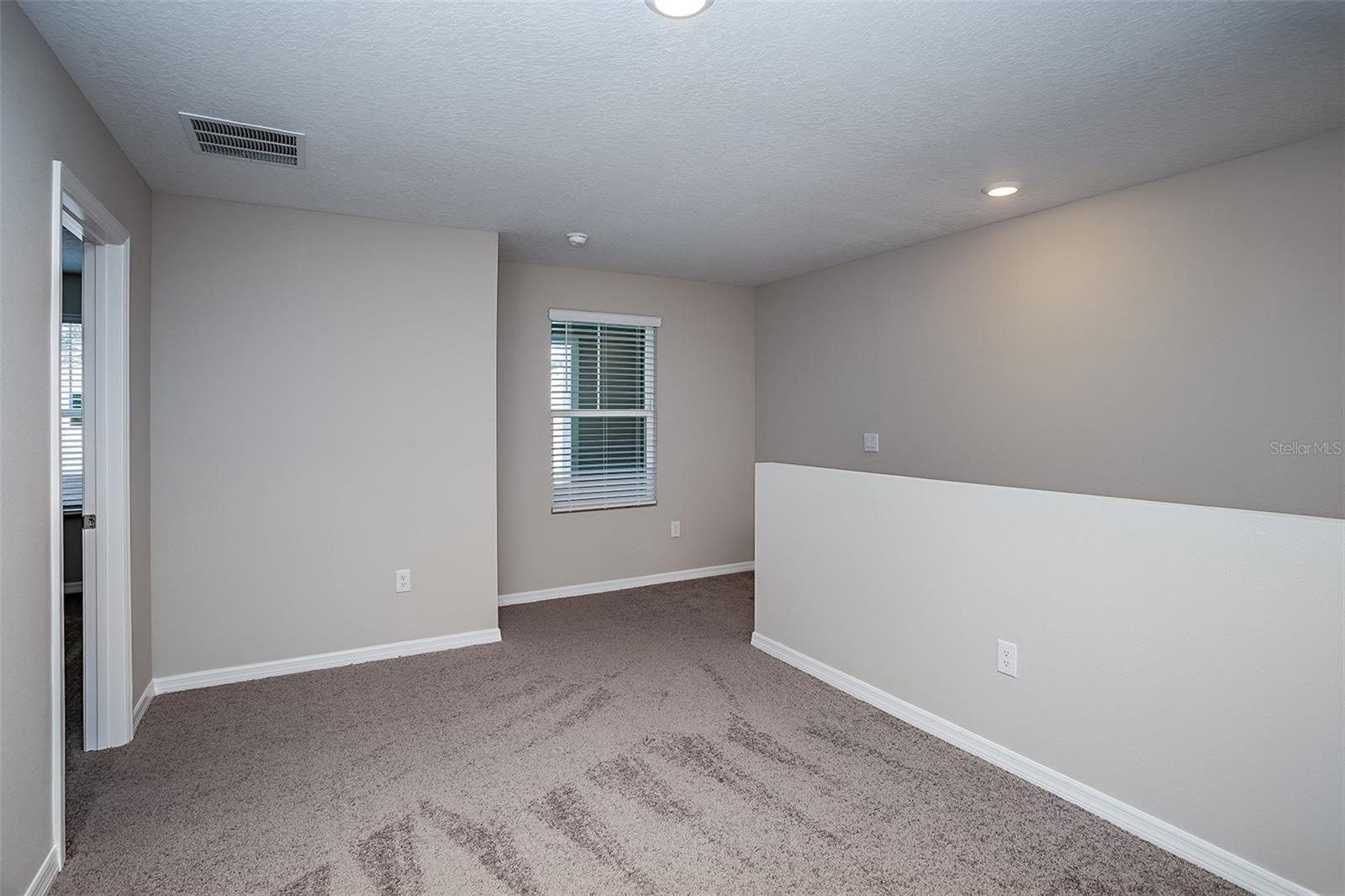 Image 11 of 20 For 1756 Frogmore Avenue