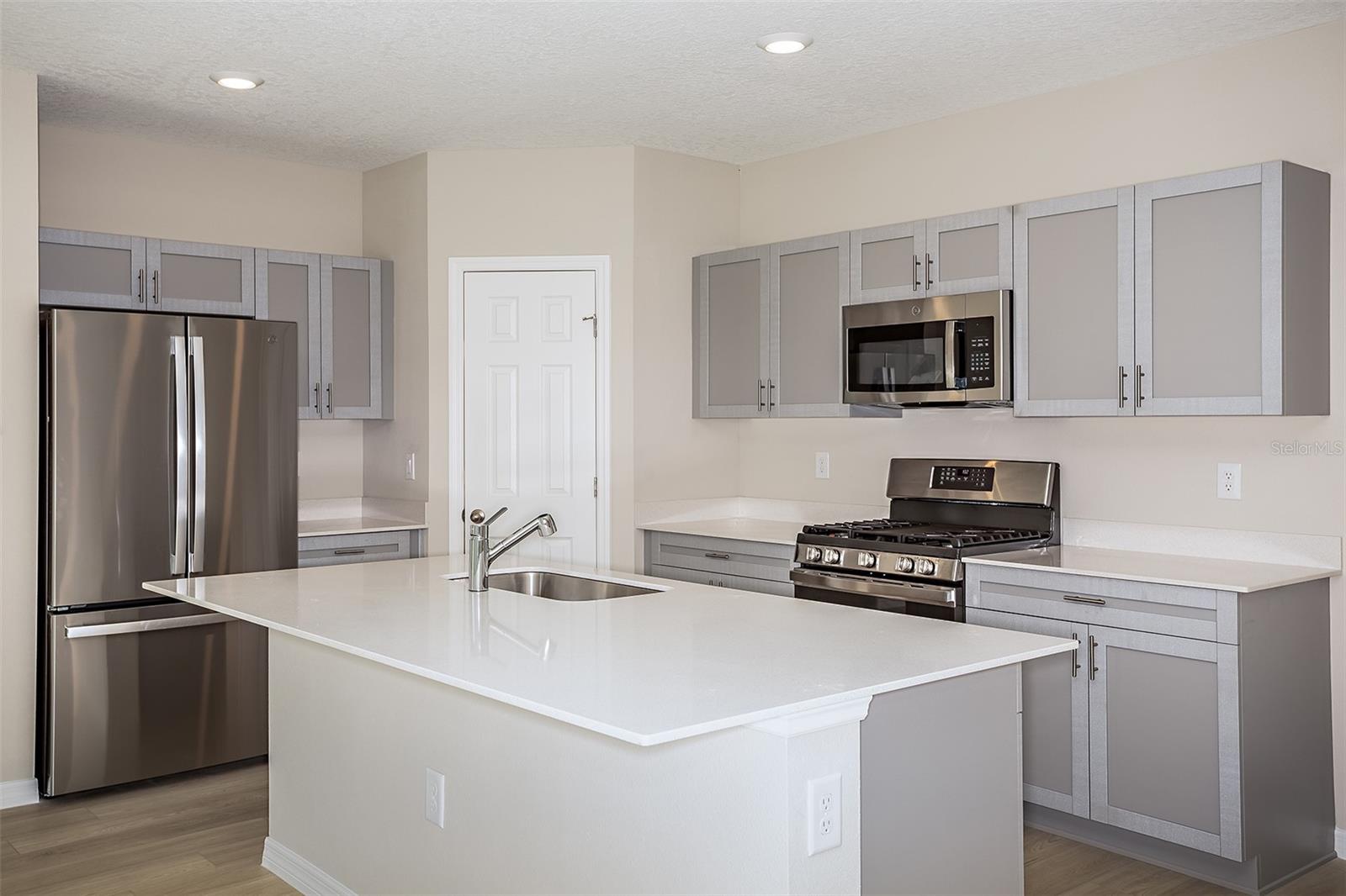 Image 2 of 20 For 1756 Frogmore Avenue