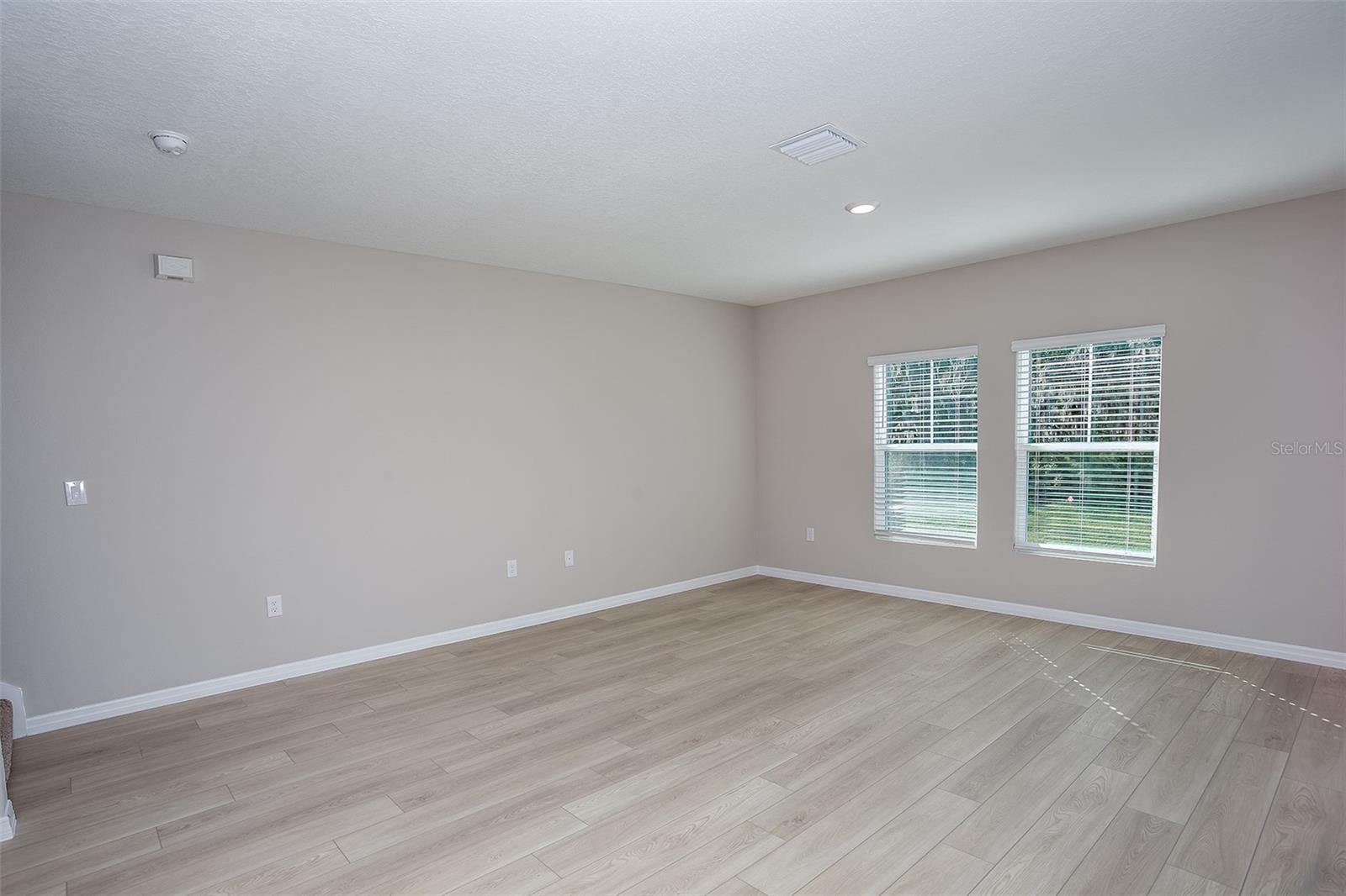 Image 6 of 20 For 1756 Frogmore Avenue