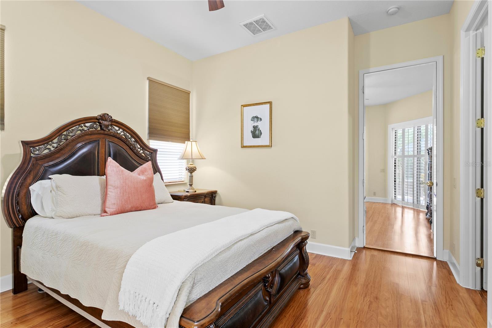 Listing photo id 37 for 19830 Strathmore Place