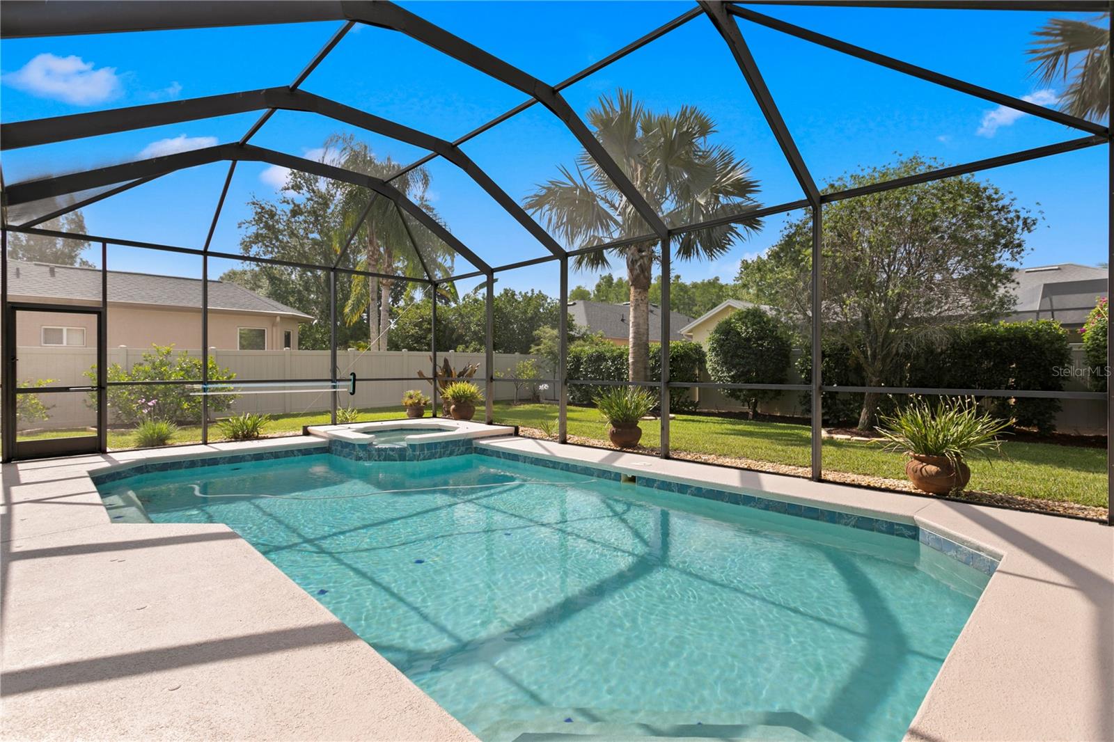 Listing photo id 43 for 19830 Strathmore Place