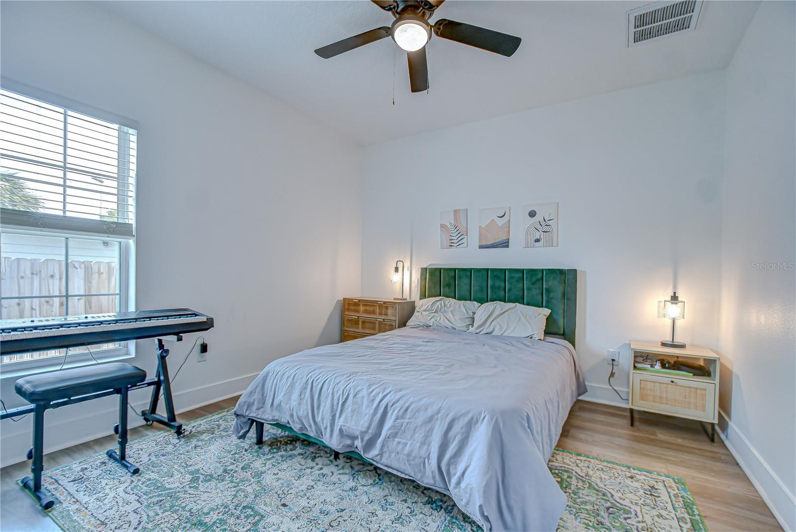 Image 16 of 39 For 1051 44th Street S