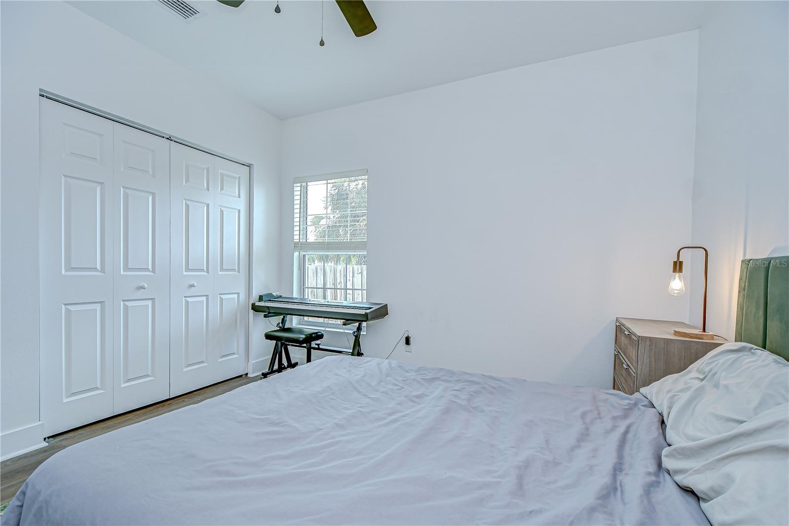 Image 17 of 39 For 1051 44th Street S