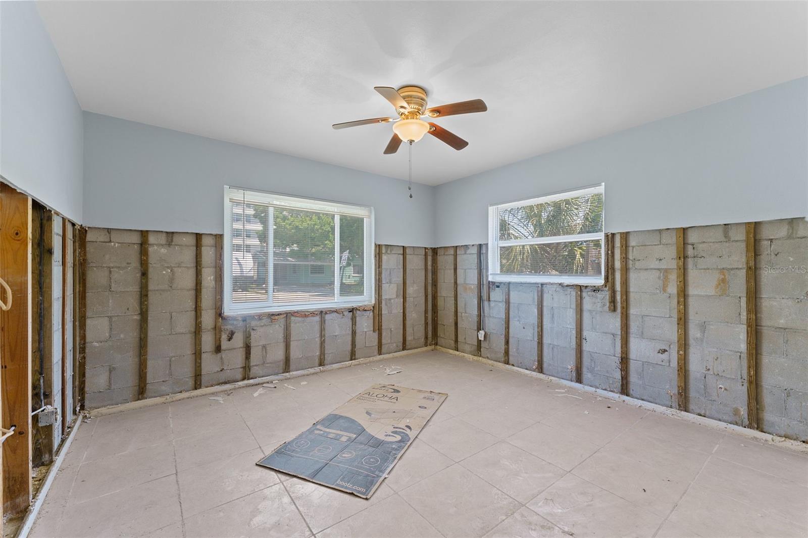 Image 12 of 34 For 6750 Hibiscus Avenue S