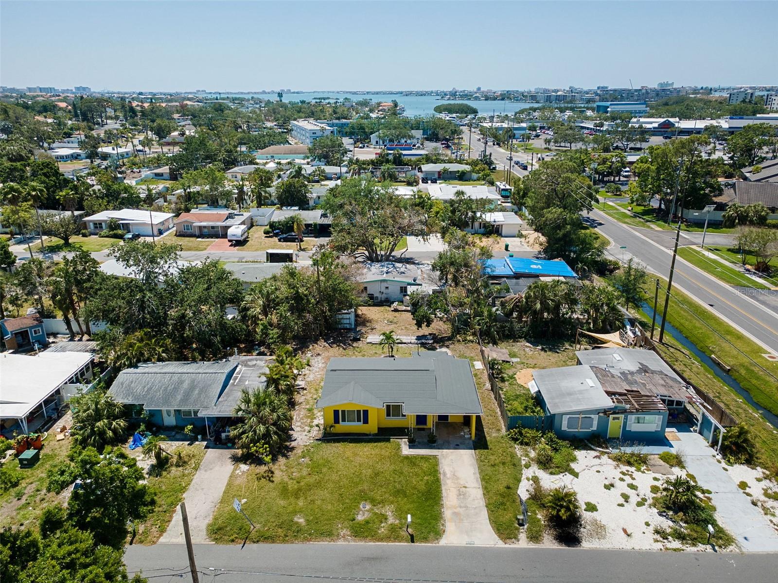 Image 22 of 34 For 6750 Hibiscus Avenue S