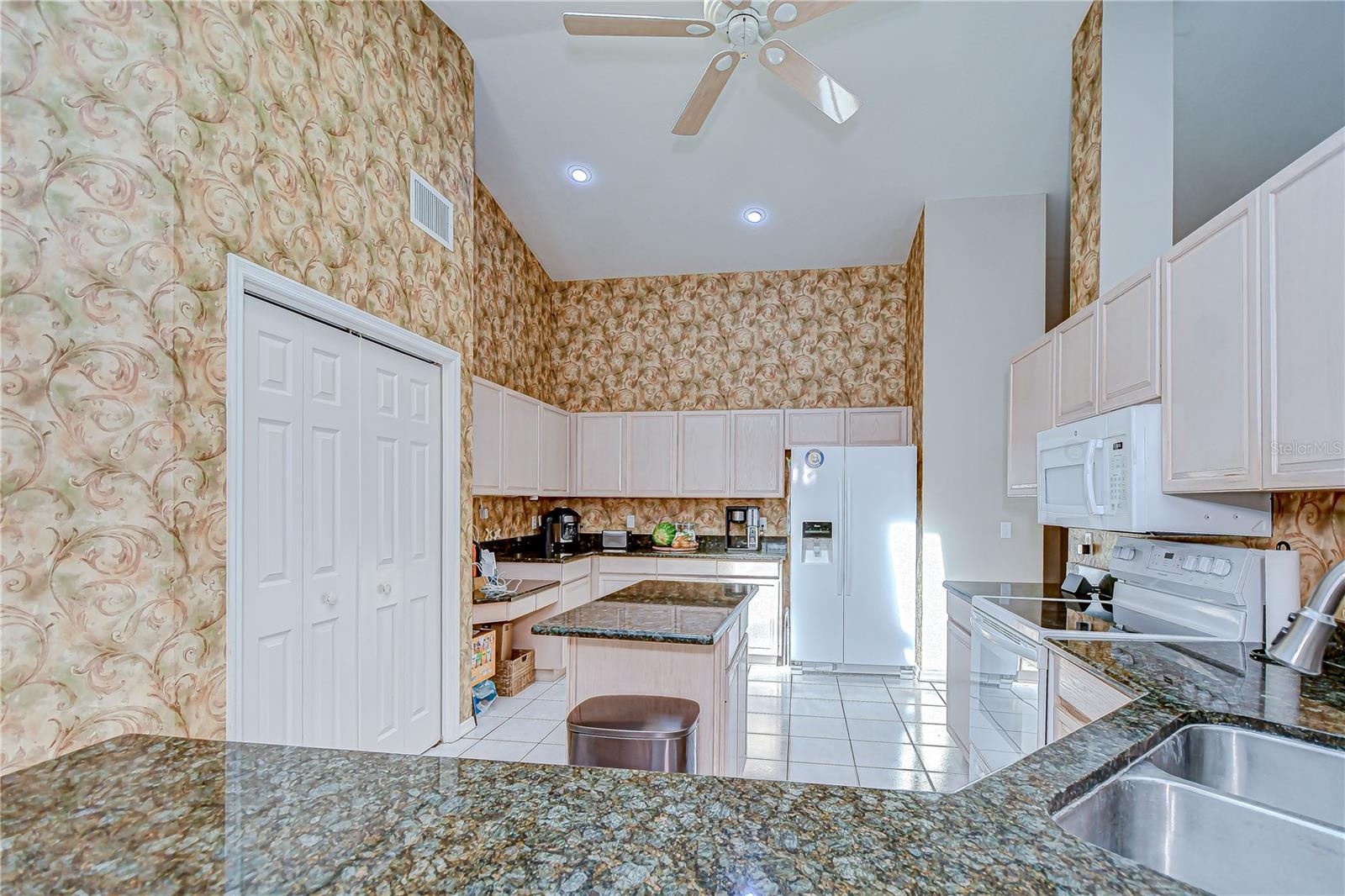 Image 11 of 35 For 2117 Laindale Place