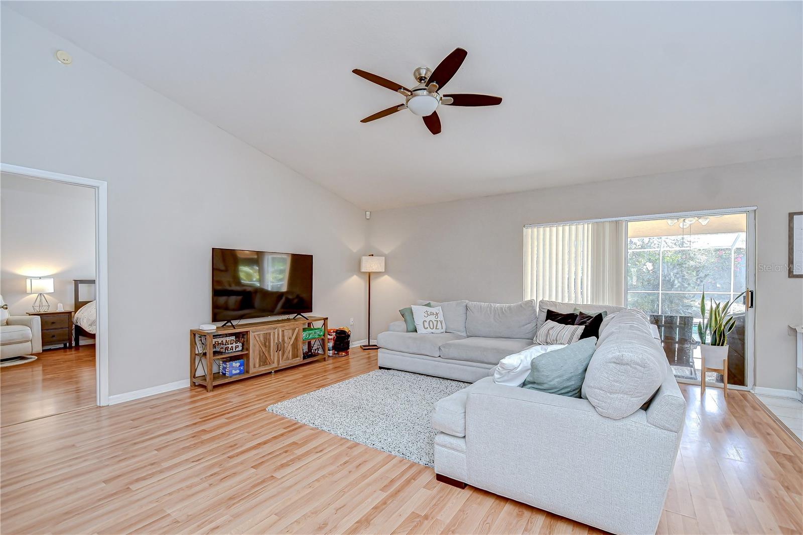 Image 14 of 35 For 2117 Laindale Place