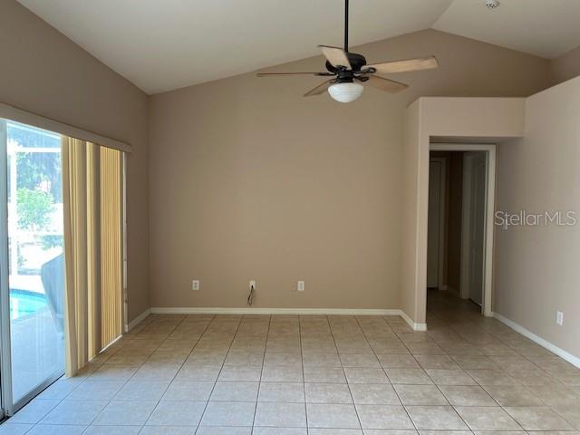 Image 16 of 33 For 2213 Towering Oaks Circle