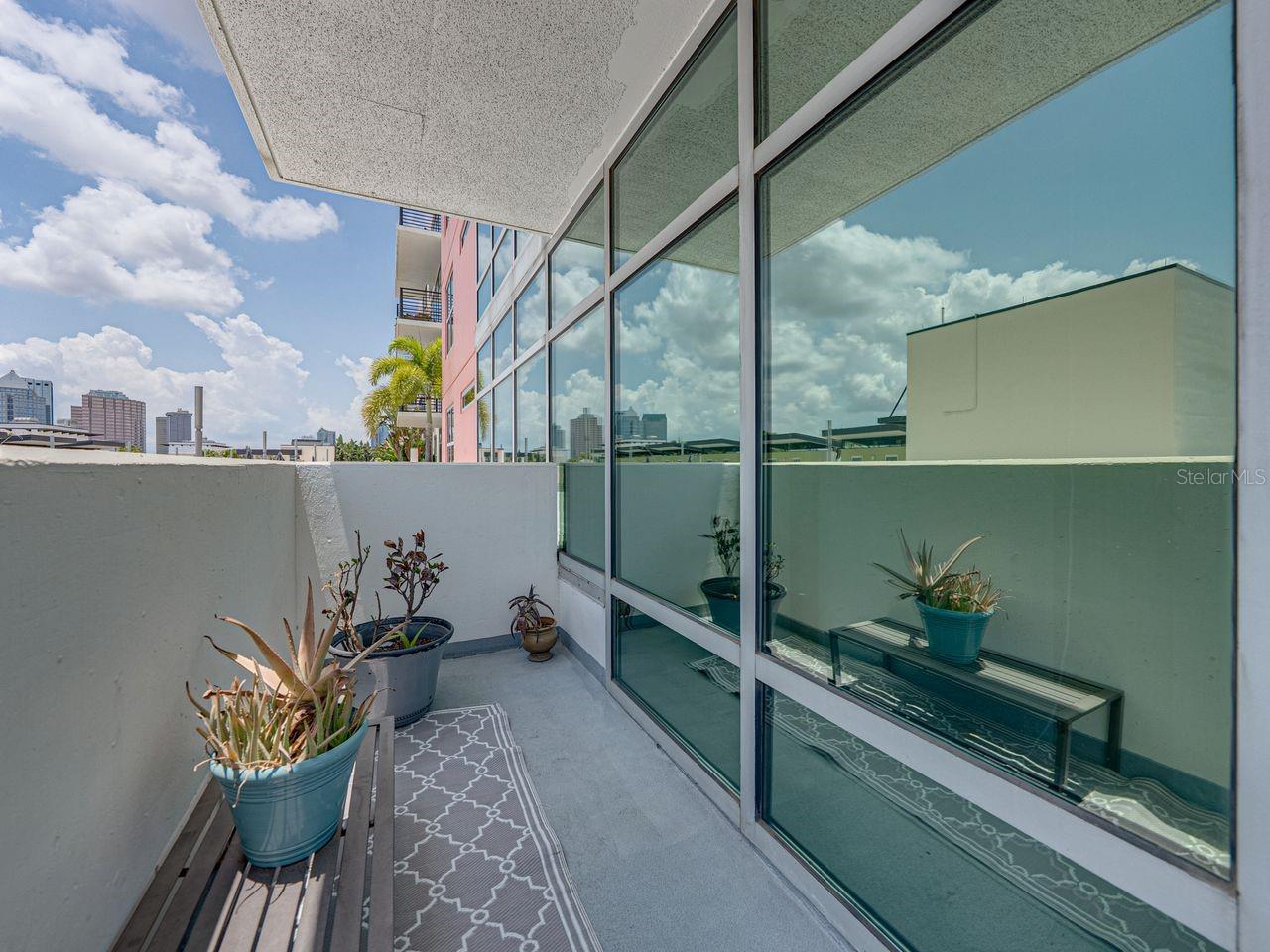 Listing photo id 34 for 1208 Kennedy Boulevard 914
