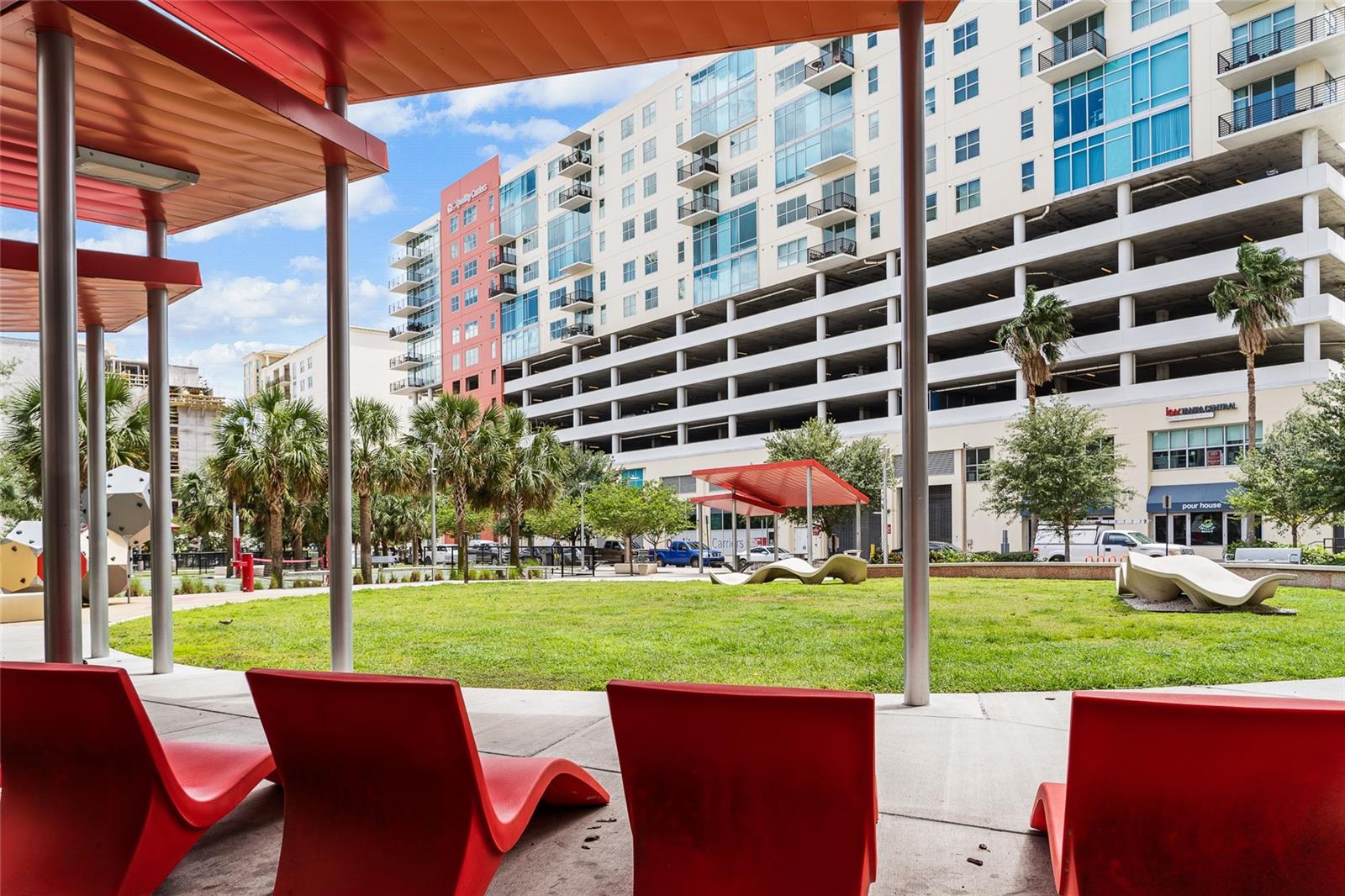 Listing photo id 61 for 1208 Kennedy Boulevard 914