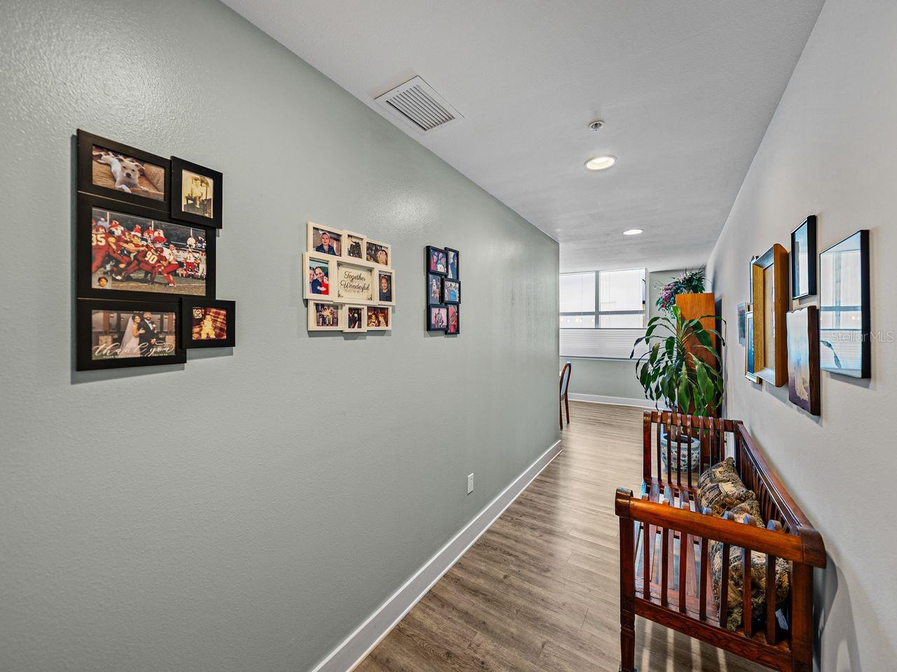 Listing photo id 6 for 1208 Kennedy Boulevard 914