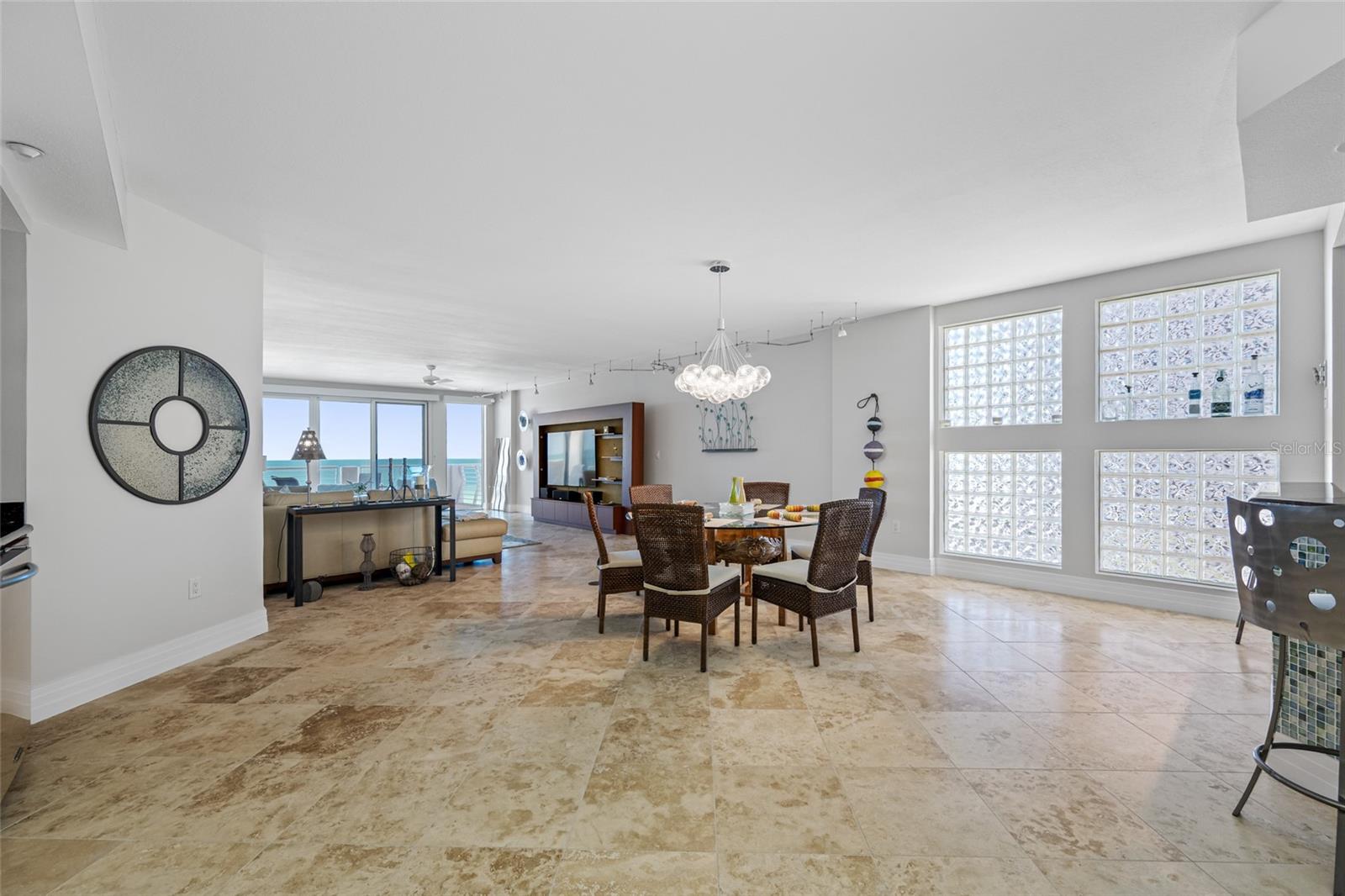 Image 14 of 32 For 1350 Gulf Boulevard 604