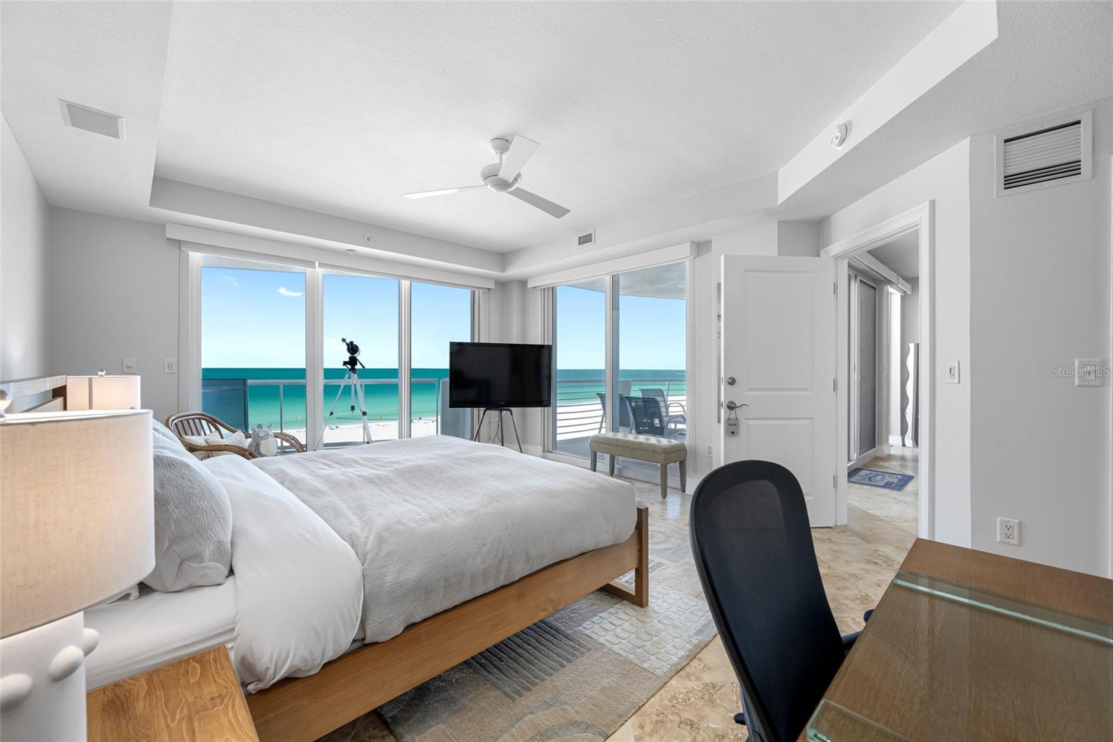 Image 15 of 32 For 1350 Gulf Boulevard 604