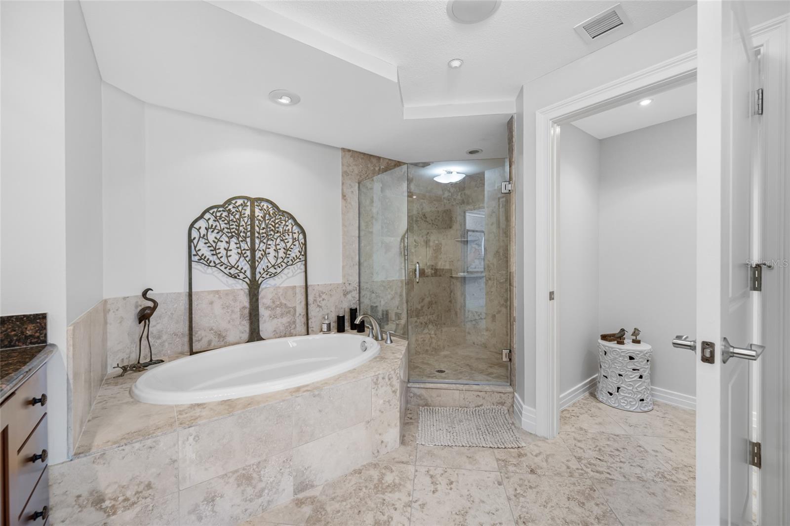 Image 19 of 32 For 1350 Gulf Boulevard 604