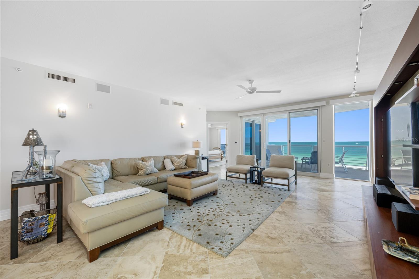 Image 4 of 32 For 1350 Gulf Boulevard 604