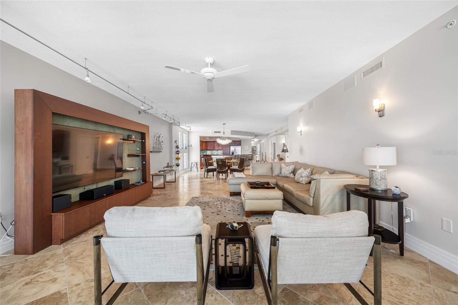 Image 7 of 32 For 1350 Gulf Boulevard 604