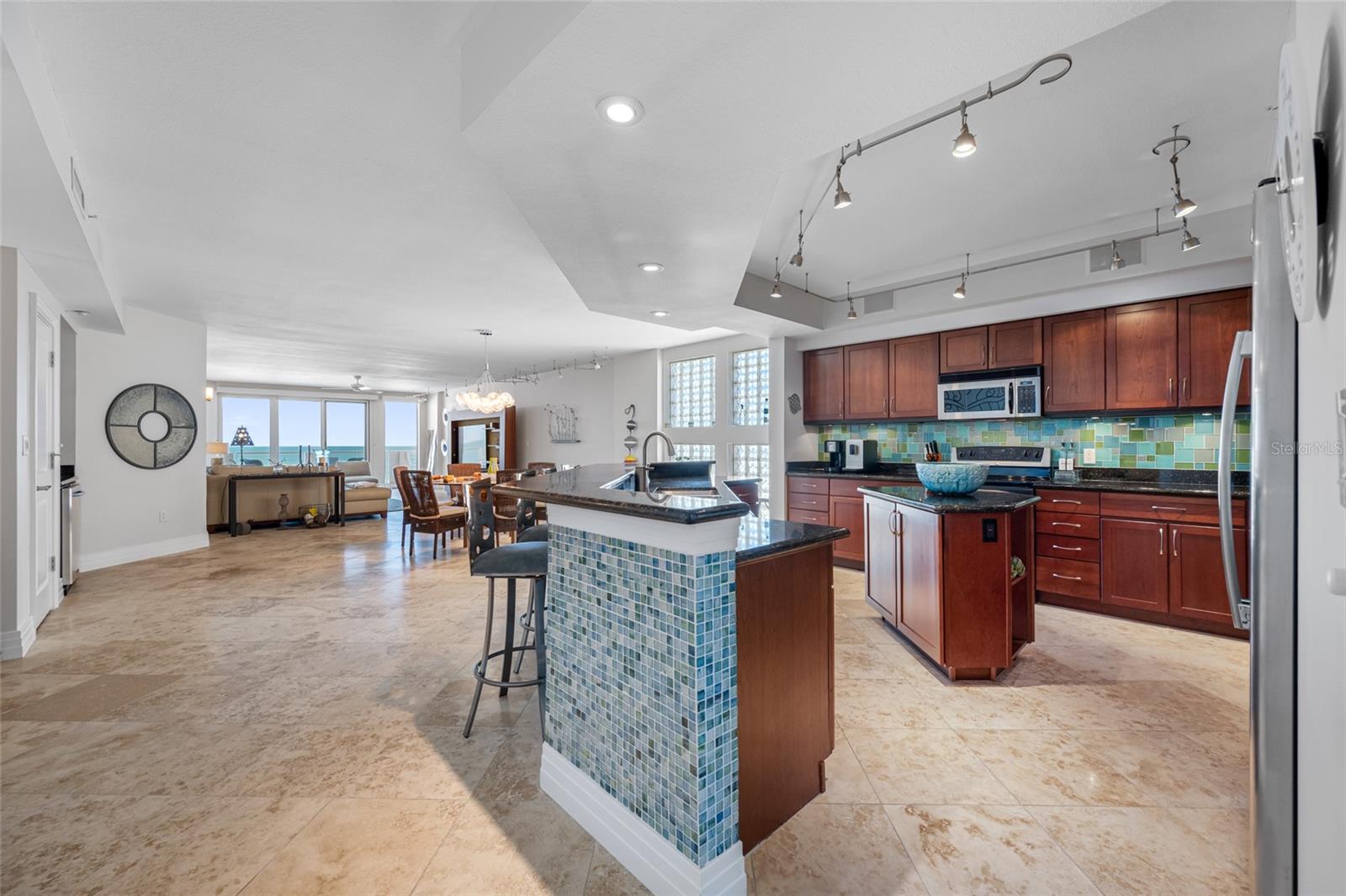 Image 9 of 32 For 1350 Gulf Boulevard 604