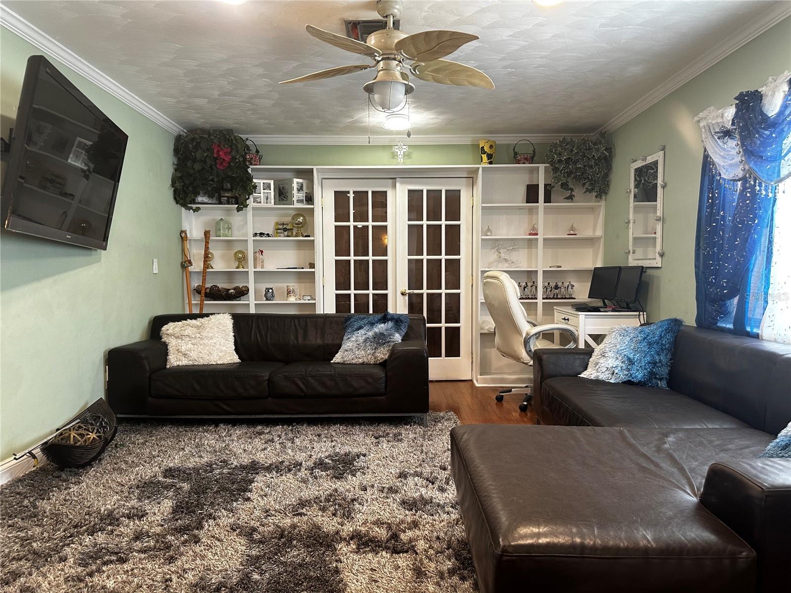 Image 15 of 46 For 1101 Alcazar Way S
