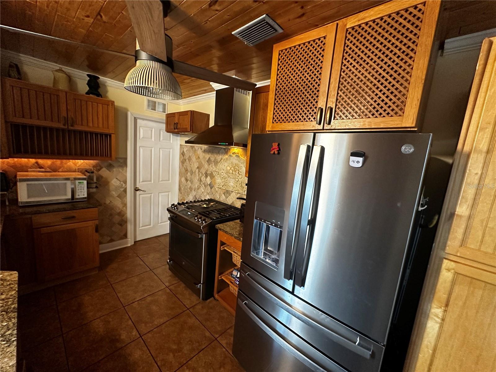 Image 22 of 46 For 1101 Alcazar Way S