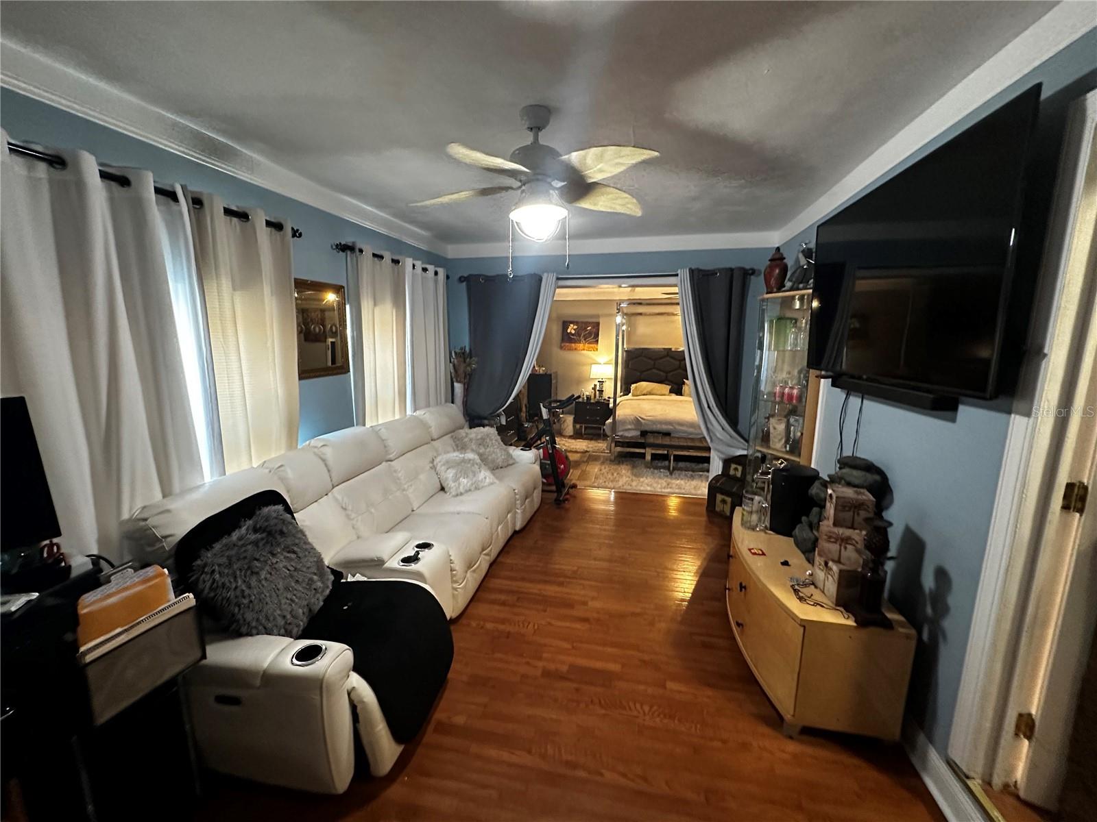 Image 27 of 46 For 1101 Alcazar Way S