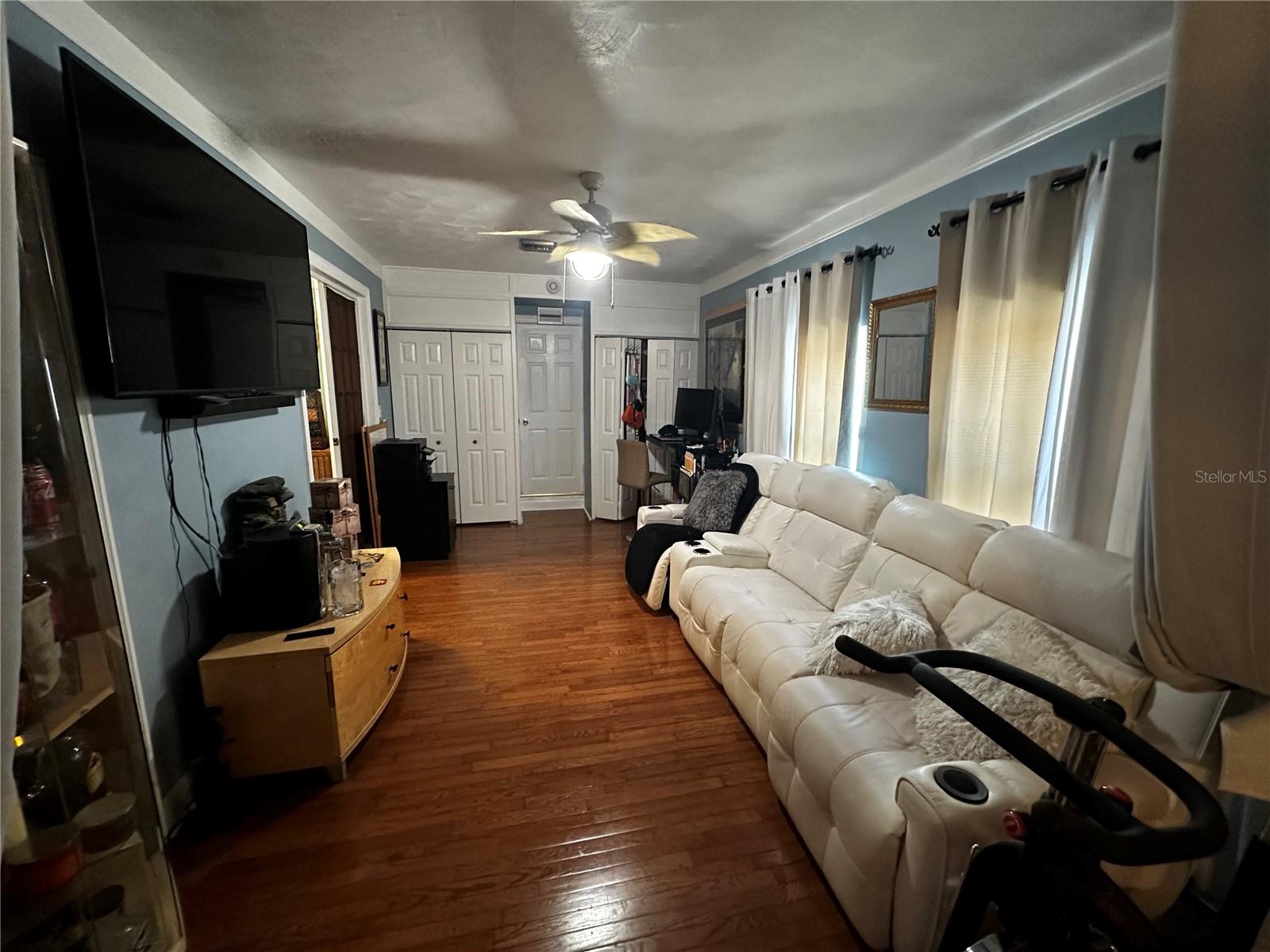 Image 29 of 46 For 1101 Alcazar Way S