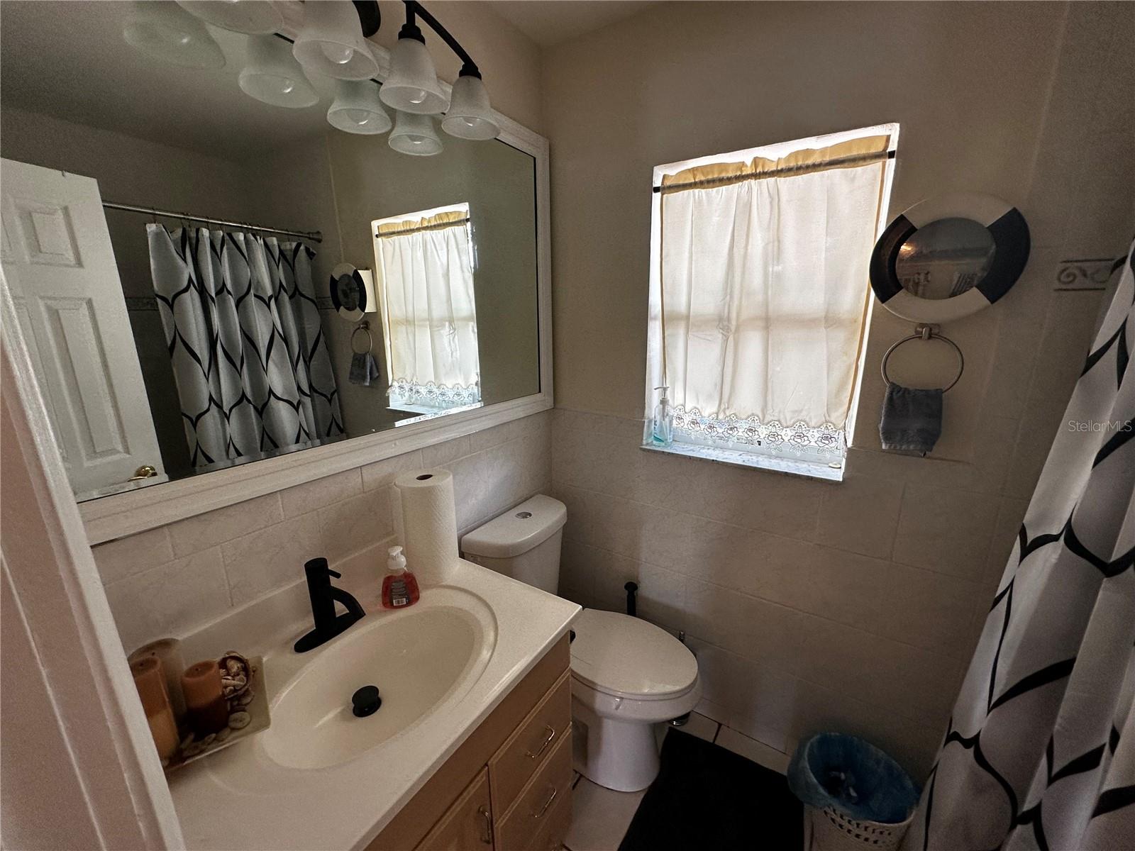 Image 32 of 46 For 1101 Alcazar Way S