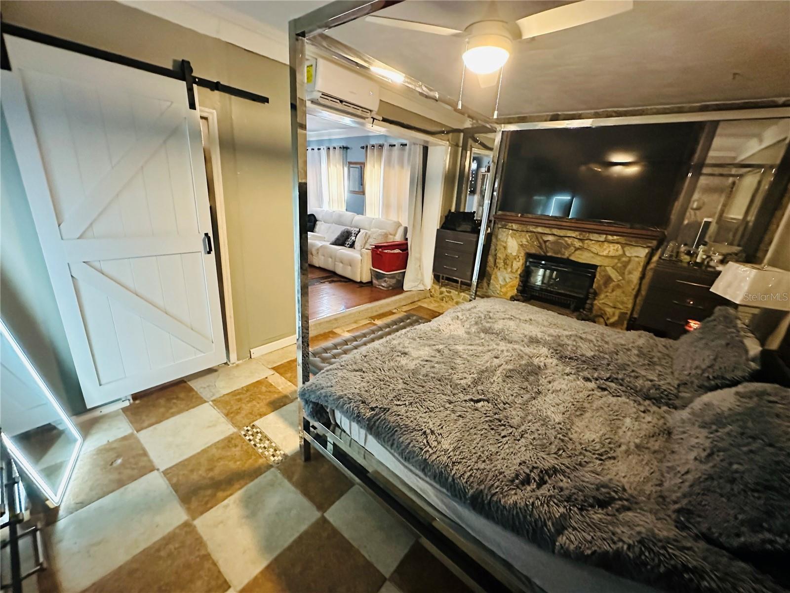 Image 39 of 46 For 1101 Alcazar Way S