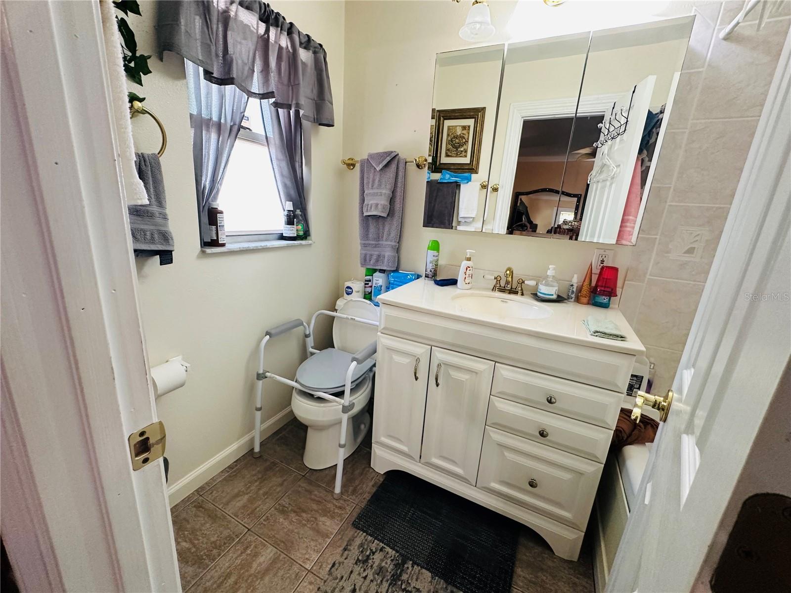 Image 46 of 46 For 1101 Alcazar Way S