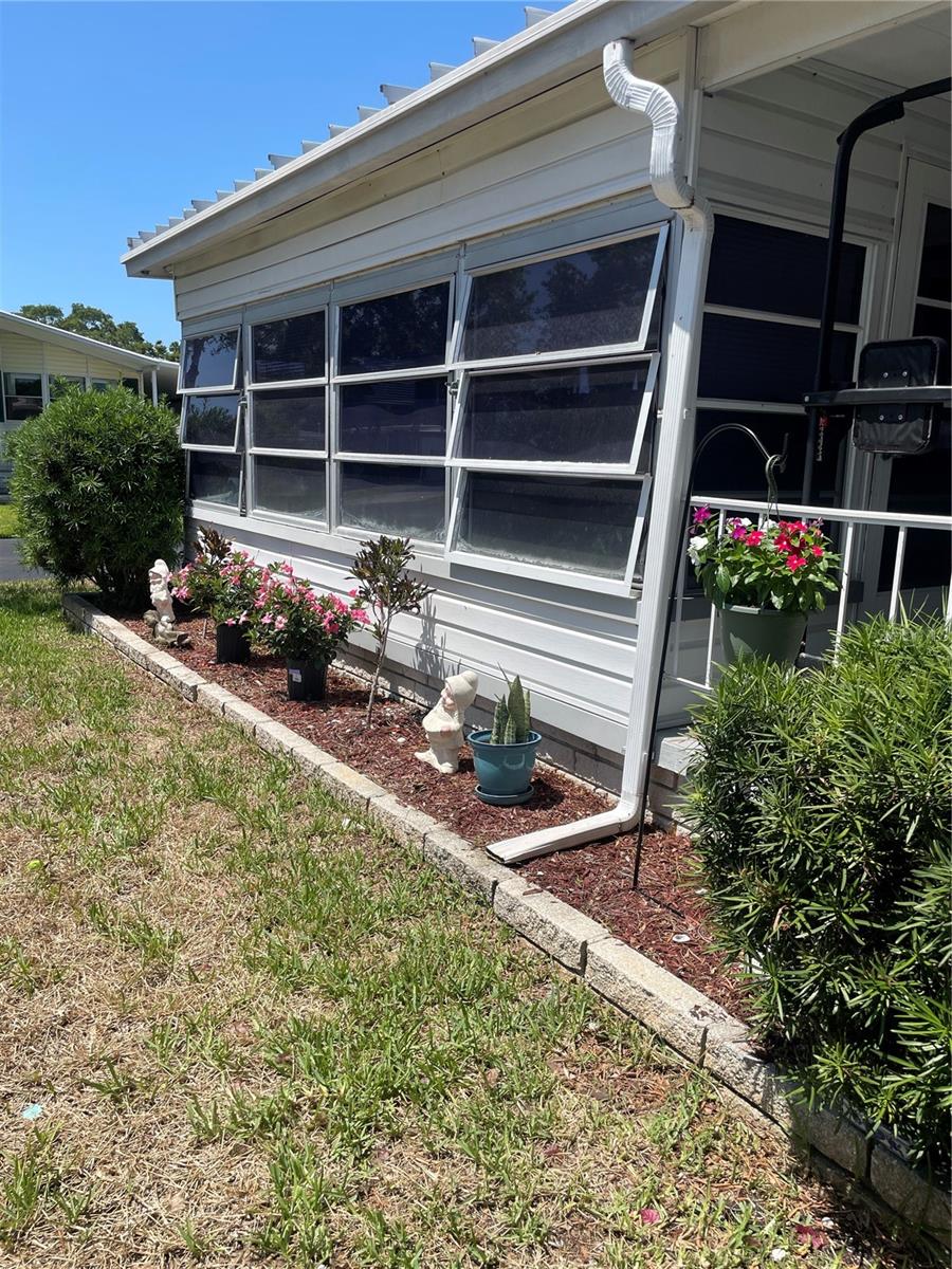 Image 16 of 26 For 7880 54th Avenue N 9