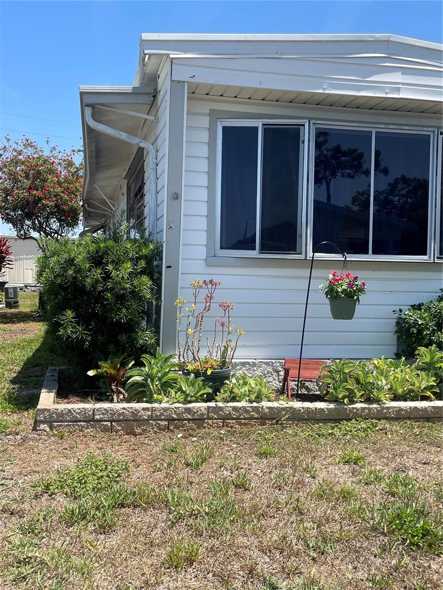 Image 17 of 26 For 7880 54th Avenue N 9