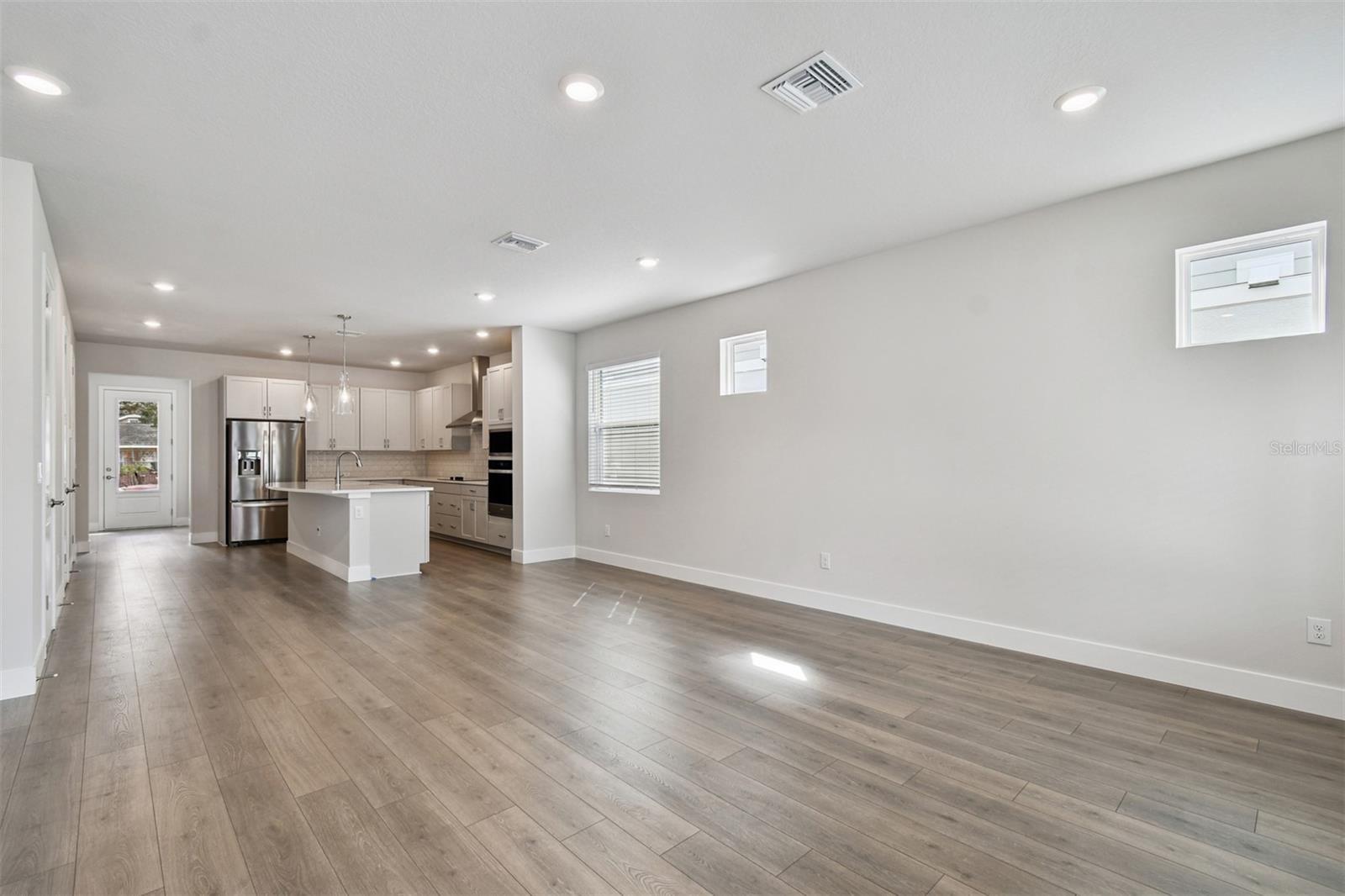 Image 18 of 41 For 406 Westland Avenue 1