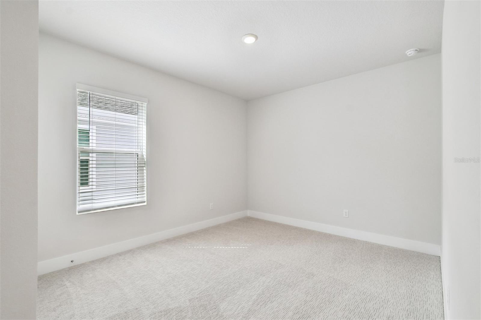 Image 27 of 41 For 406 Westland Avenue 1