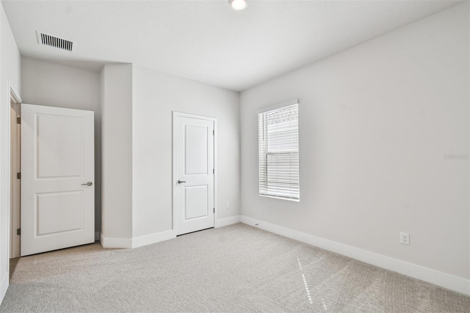 Image 28 of 41 For 406 Westland Avenue 1