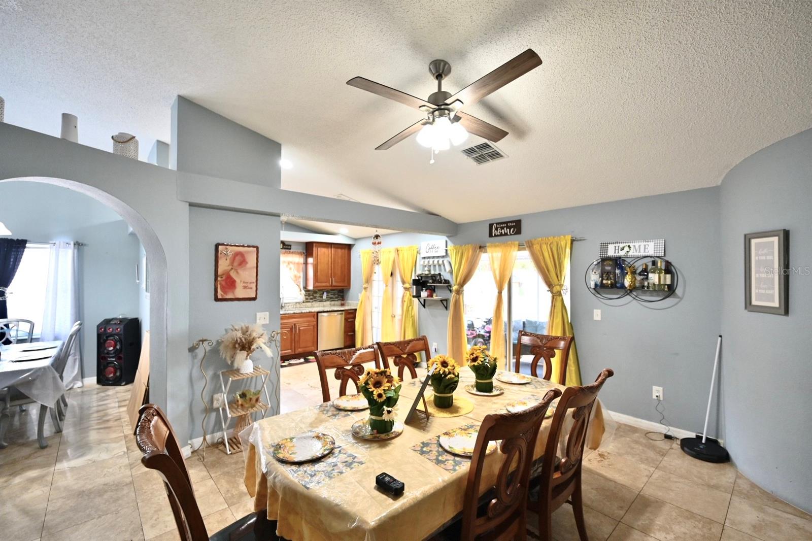 Image 24 of 39 For 11314 Silverleaf Court
