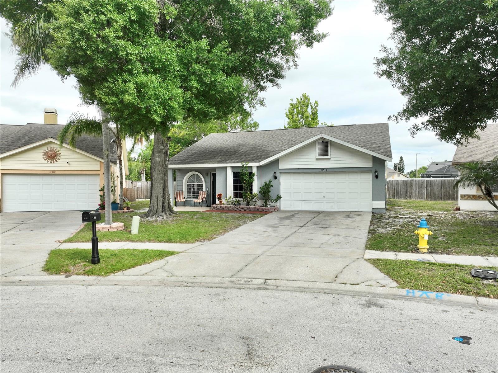 Image 4 of 39 For 11314 Silverleaf Court