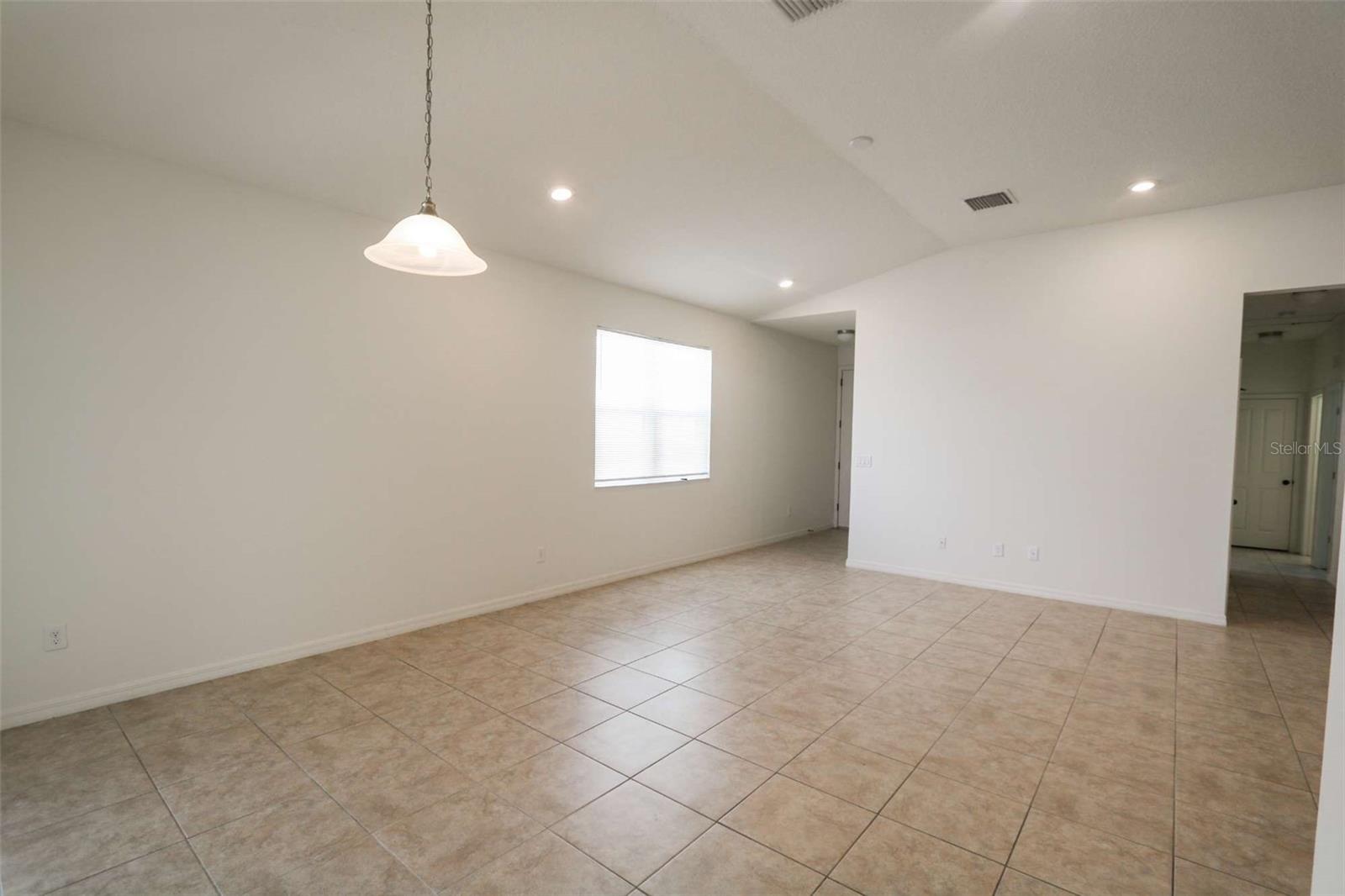 Image 4 of 30 For 7608 Sunshine Bridge Avenue
