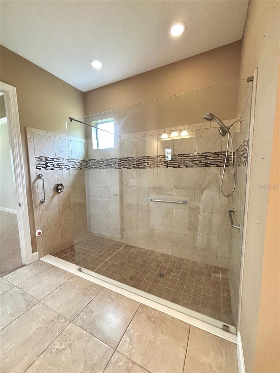 Image 22 of 49 For 11489 Bitola Drive