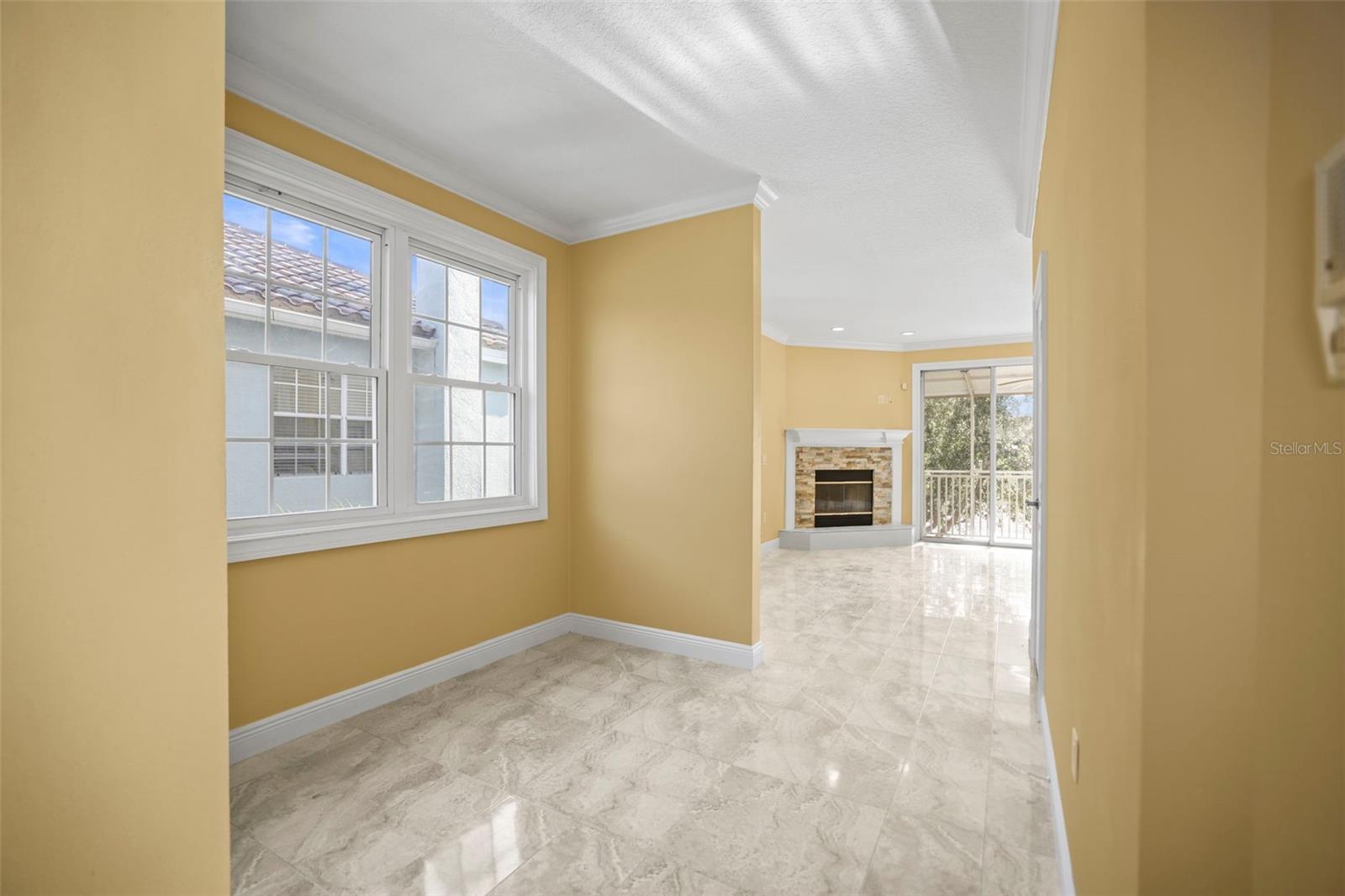 Image 15 of 42 For 1768 Lago Vista Boulevard