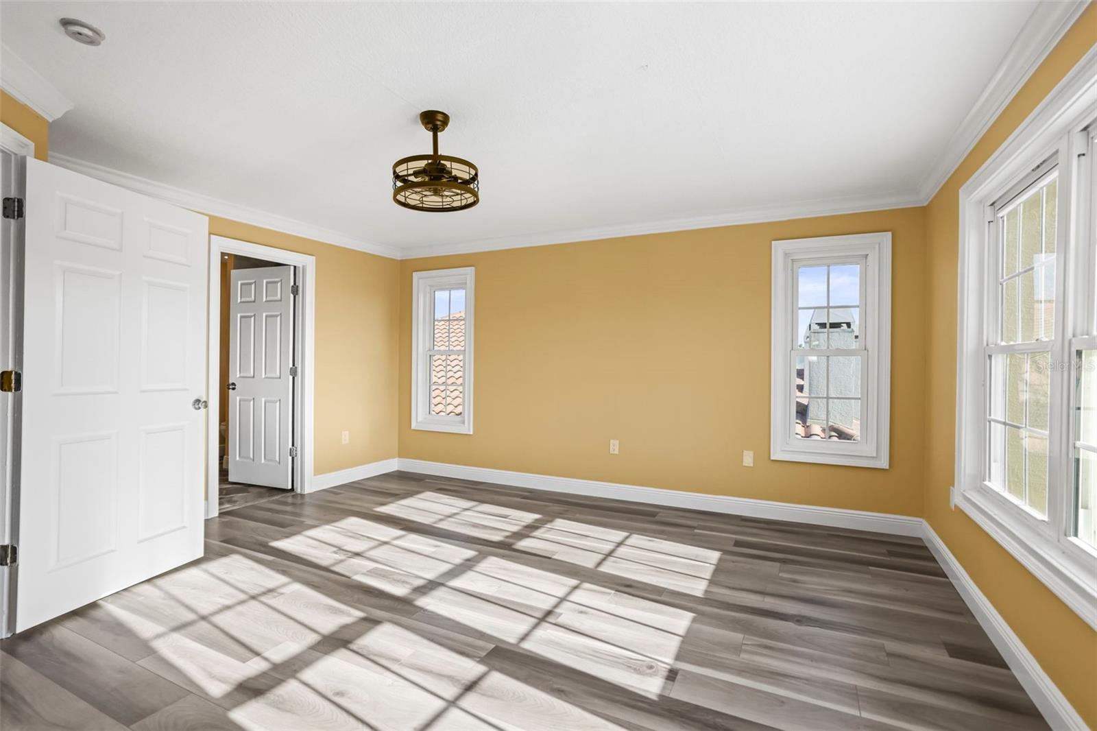 Image 21 of 42 For 1768 Lago Vista Boulevard