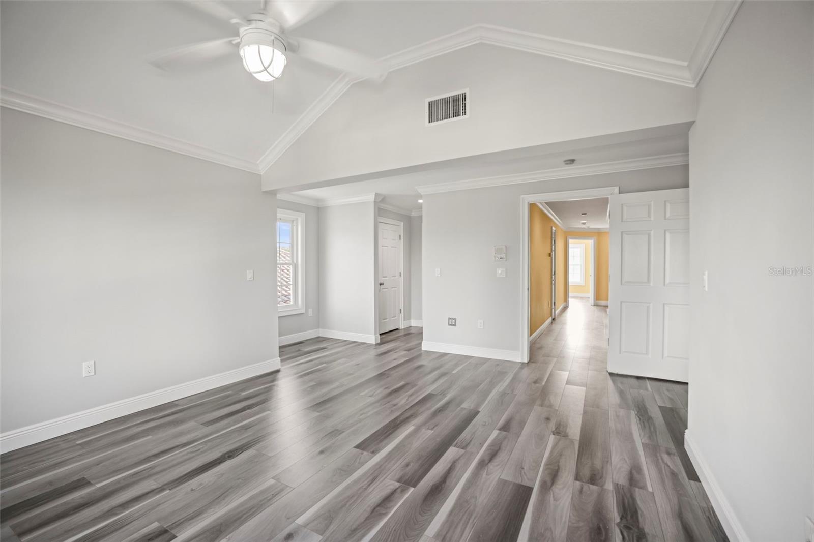 Image 29 of 42 For 1768 Lago Vista Boulevard