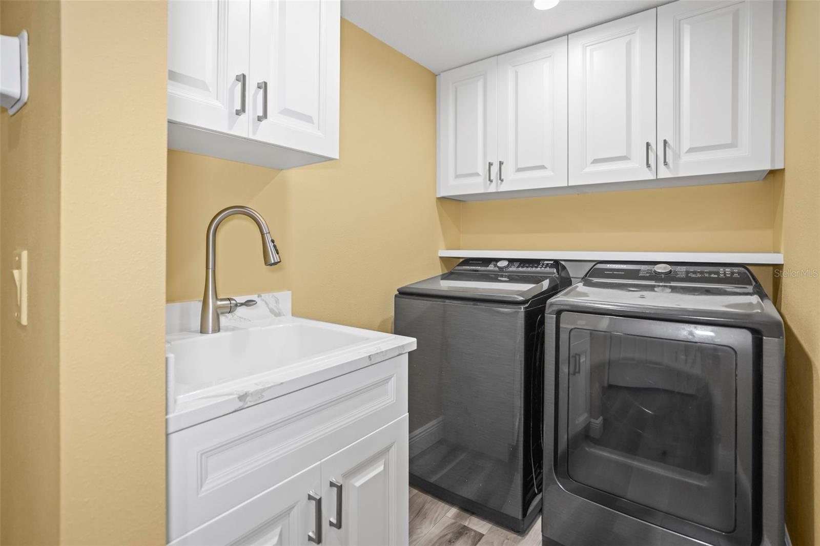 Image 34 of 42 For 1768 Lago Vista Boulevard
