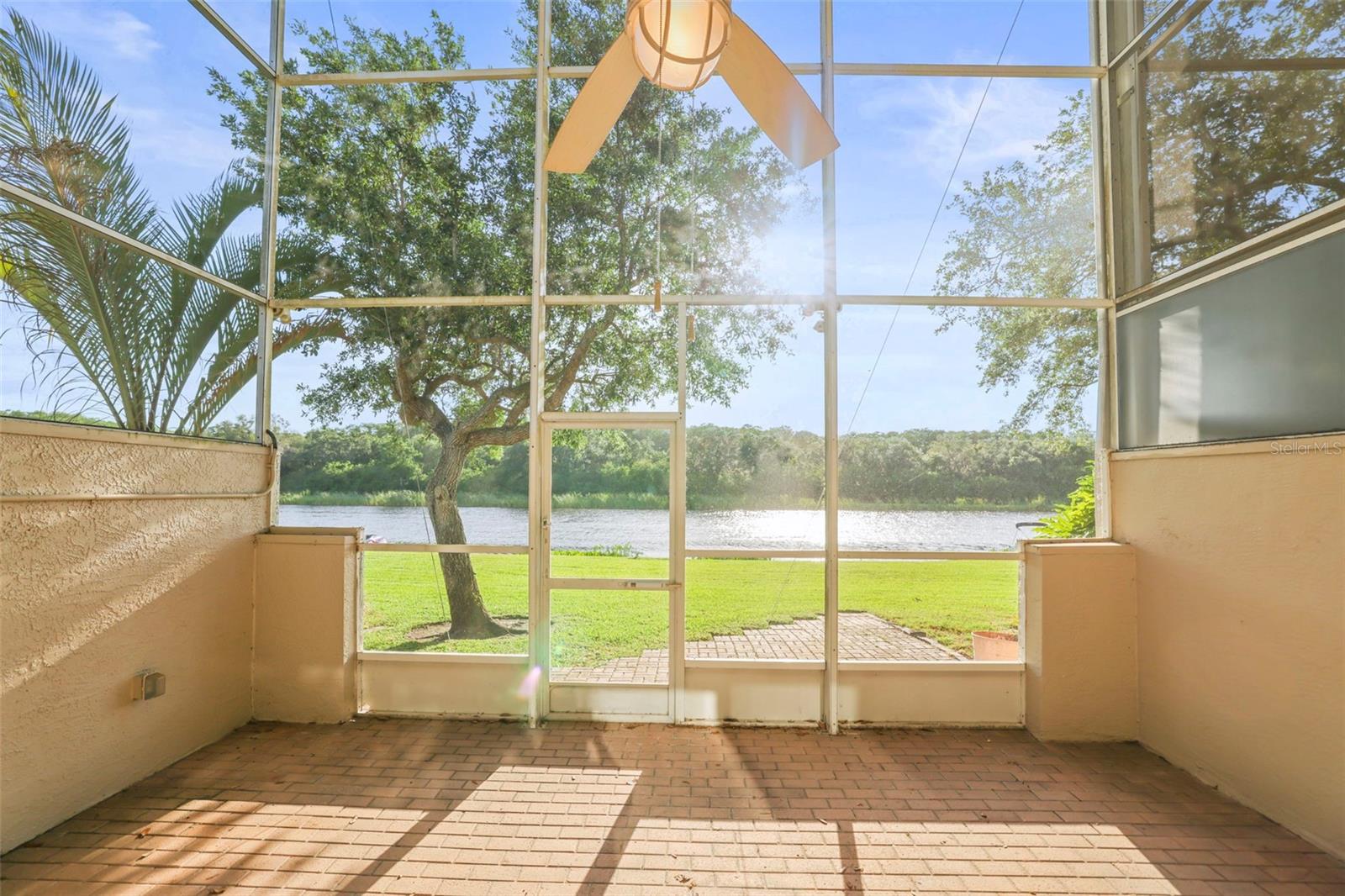 Image 36 of 42 For 1768 Lago Vista Boulevard