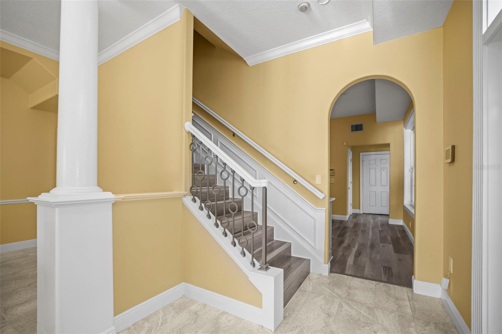 Image 5 of 42 For 1768 Lago Vista Boulevard
