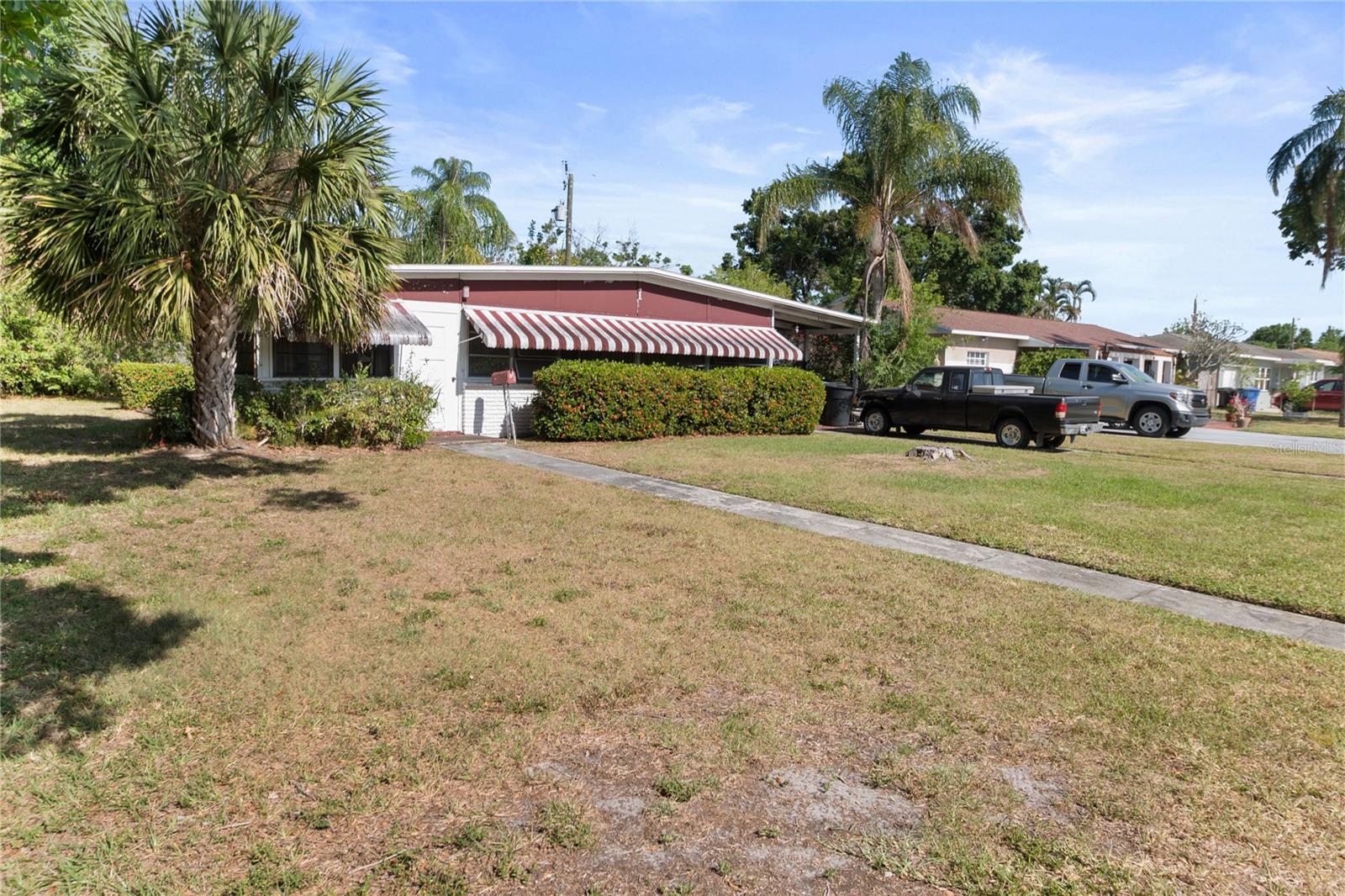 Details for 6427 15th Street N, ST PETERSBURG, FL 33702