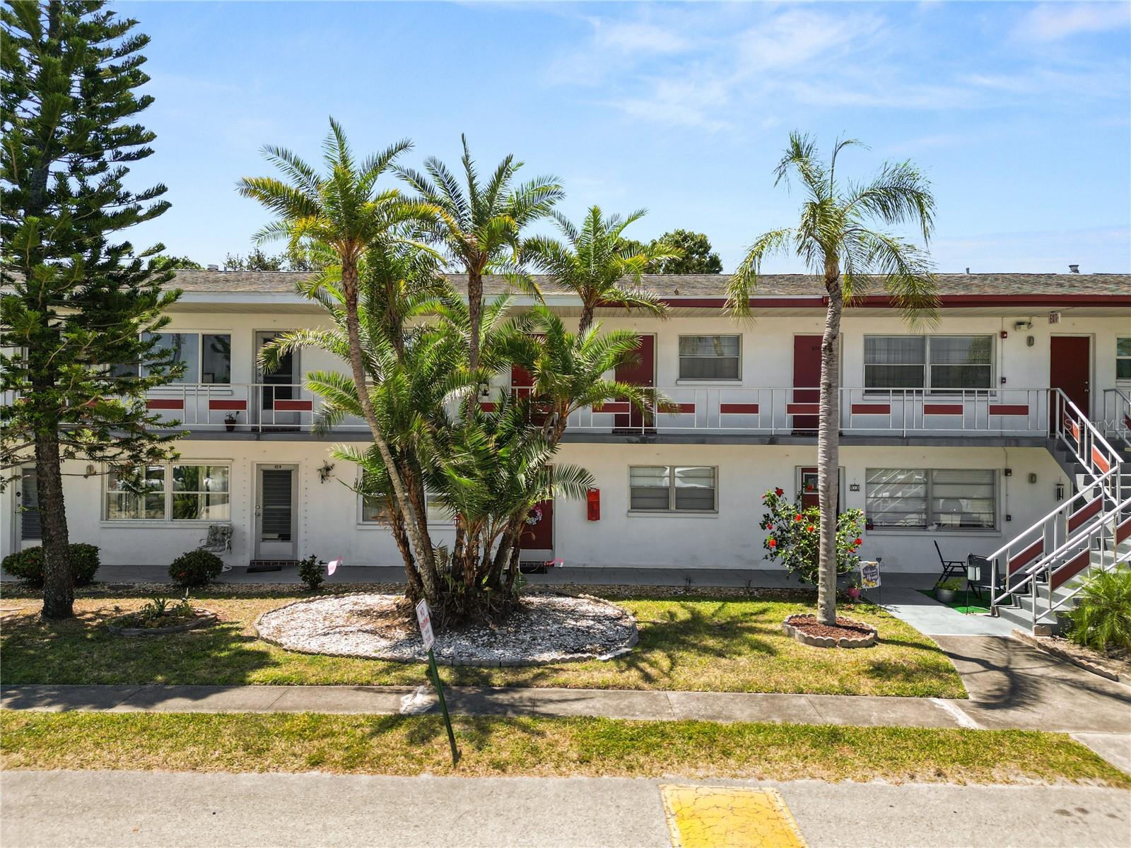 Image 2 of 40 For 1900 58th Avenue N 26