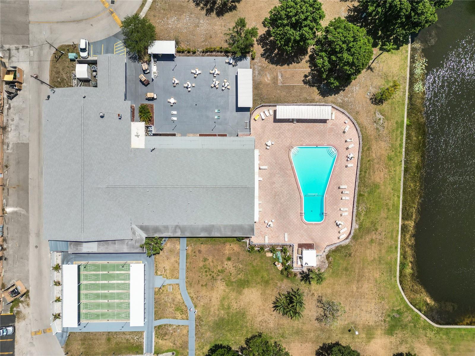 Image 33 of 40 For 1900 58th Avenue N 26